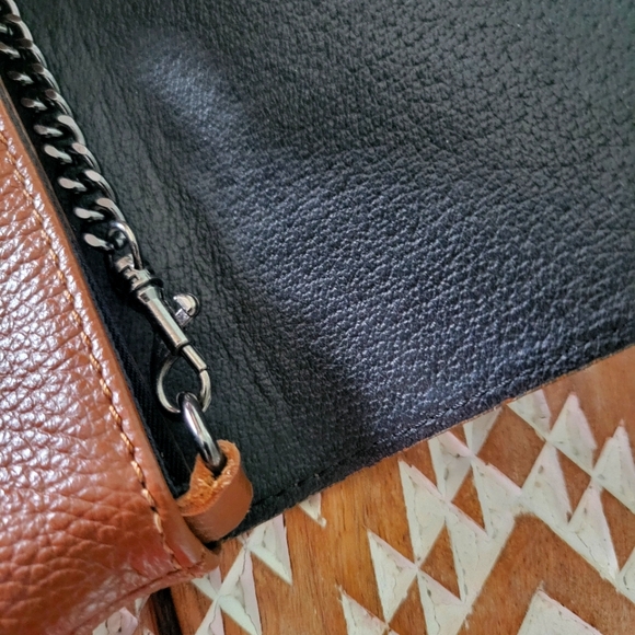 Real Leather bag w. Optional chain - Picture 8 of 13